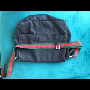 Gucci messenger bag